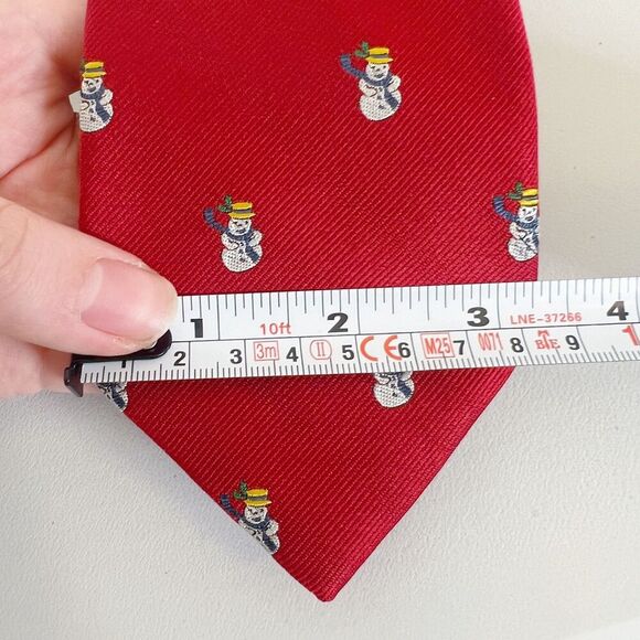 Jos. A. Bank Red Snowman Silk Tie Christmas Tie Holiday Tie - Picture 7 of 8